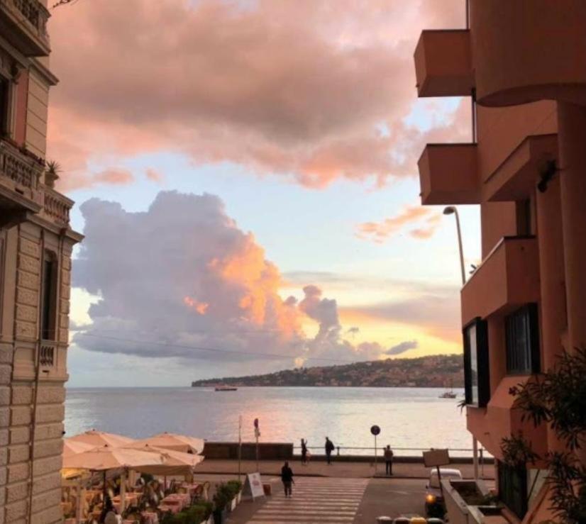 Naples Luxury Suites B&B Buitenkant foto